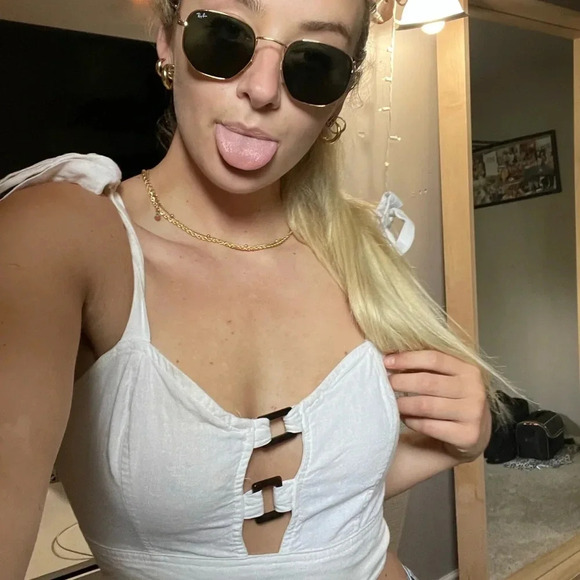 WILD FABLE top S - Picture 4 of 10